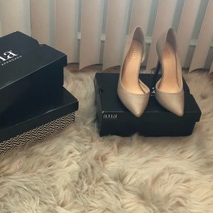 Nude a.n.a pumps